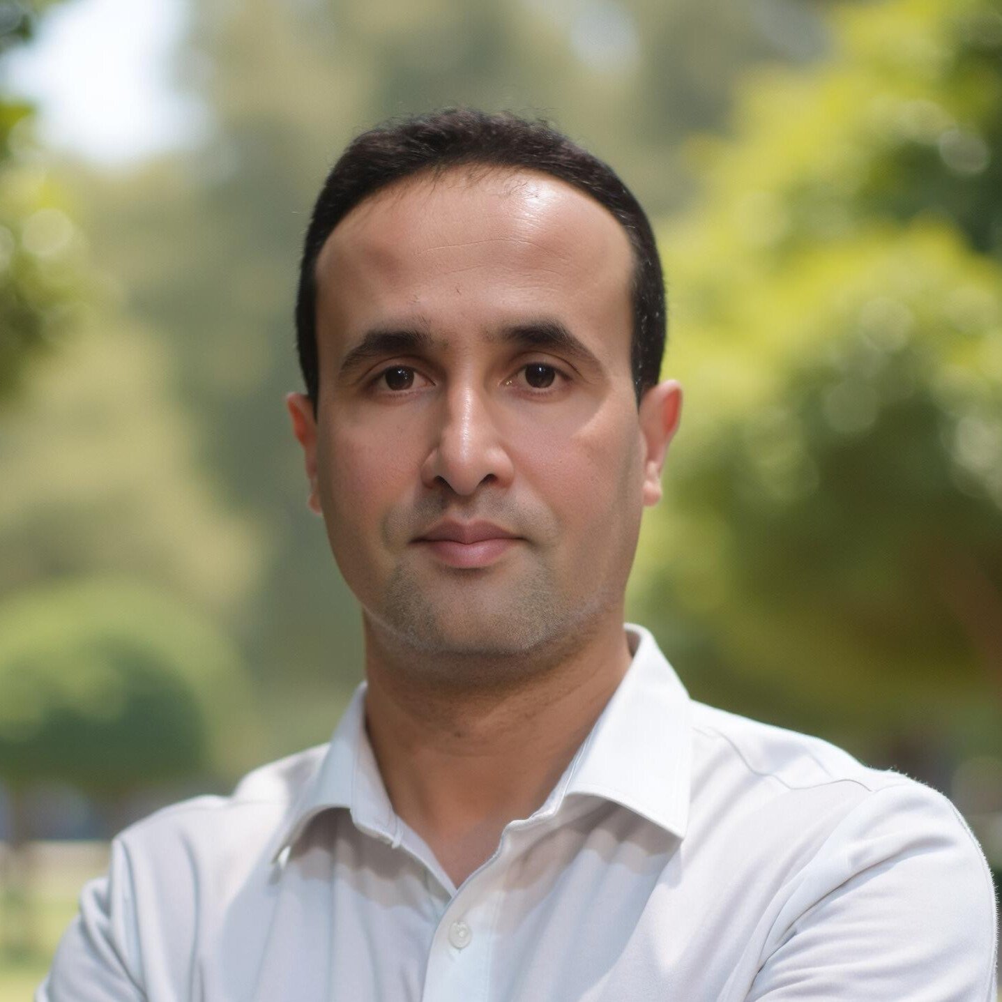 Portrait of Yacine Abid, founder of AI Mentors